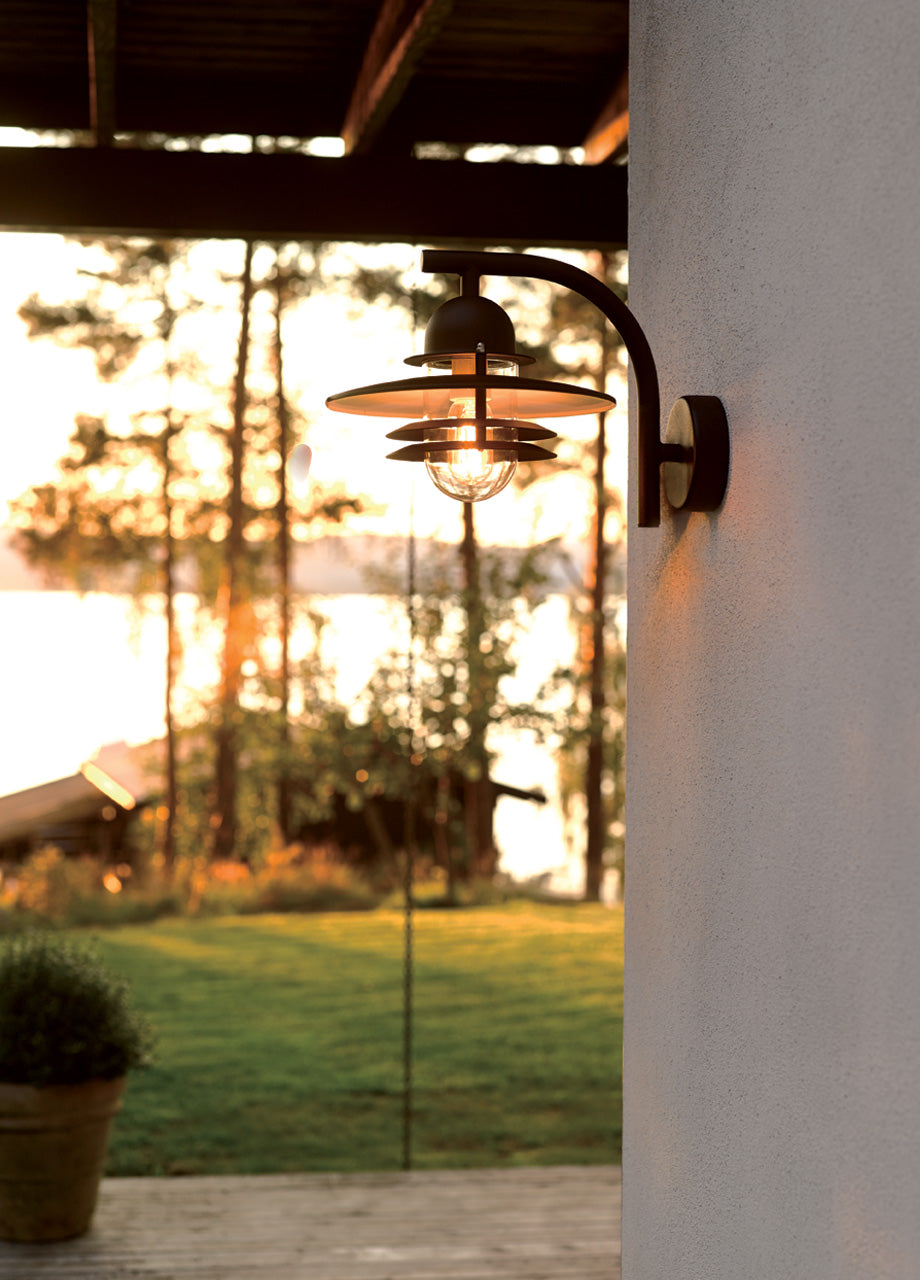 Oslo 240 sort udendørs væglampe