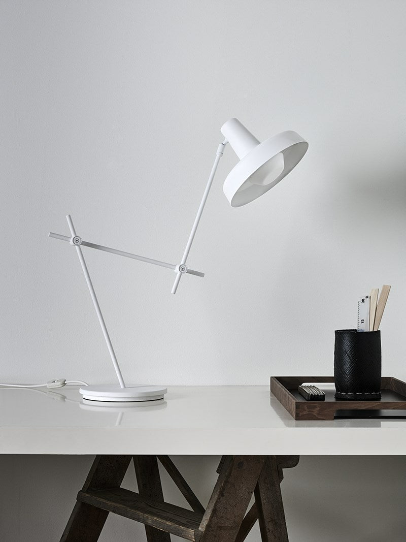 Arigato Bordlampe Hvid