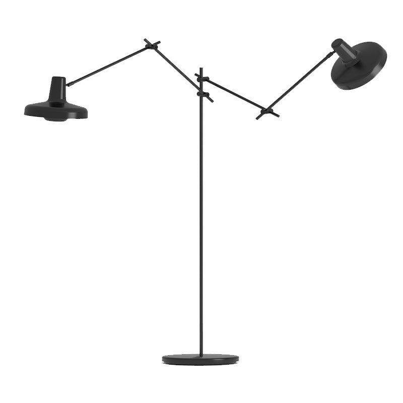 Arigato Gulvlampe 2 arme Sort