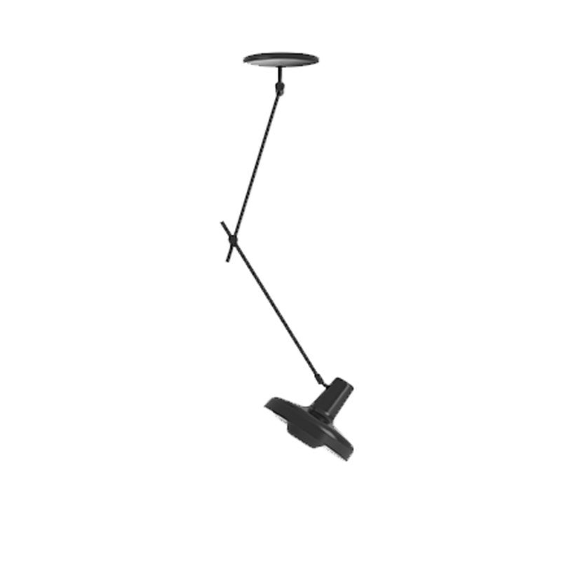 Arigato Loftlampe sort