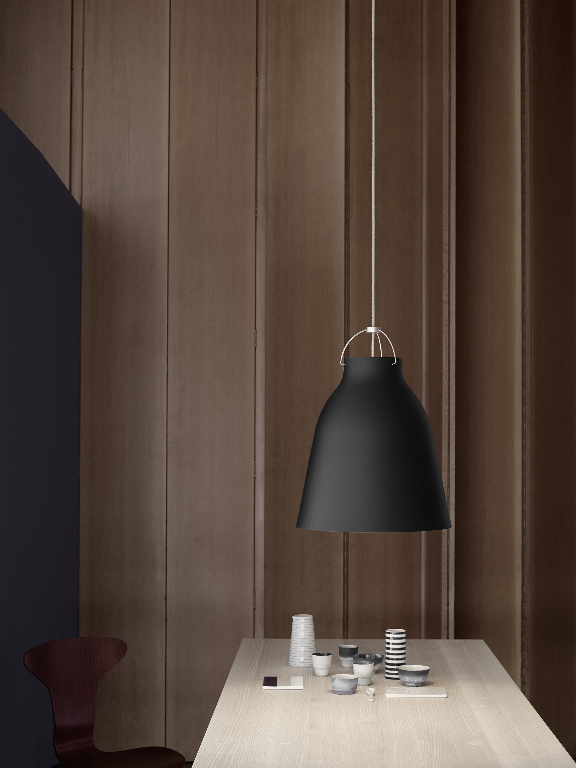 Caravaggio P3 pendel mat sort