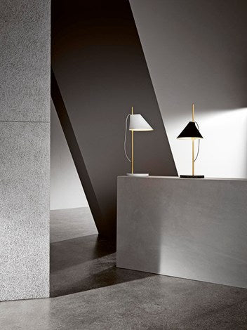 Yuh bordlampe, sort/messing