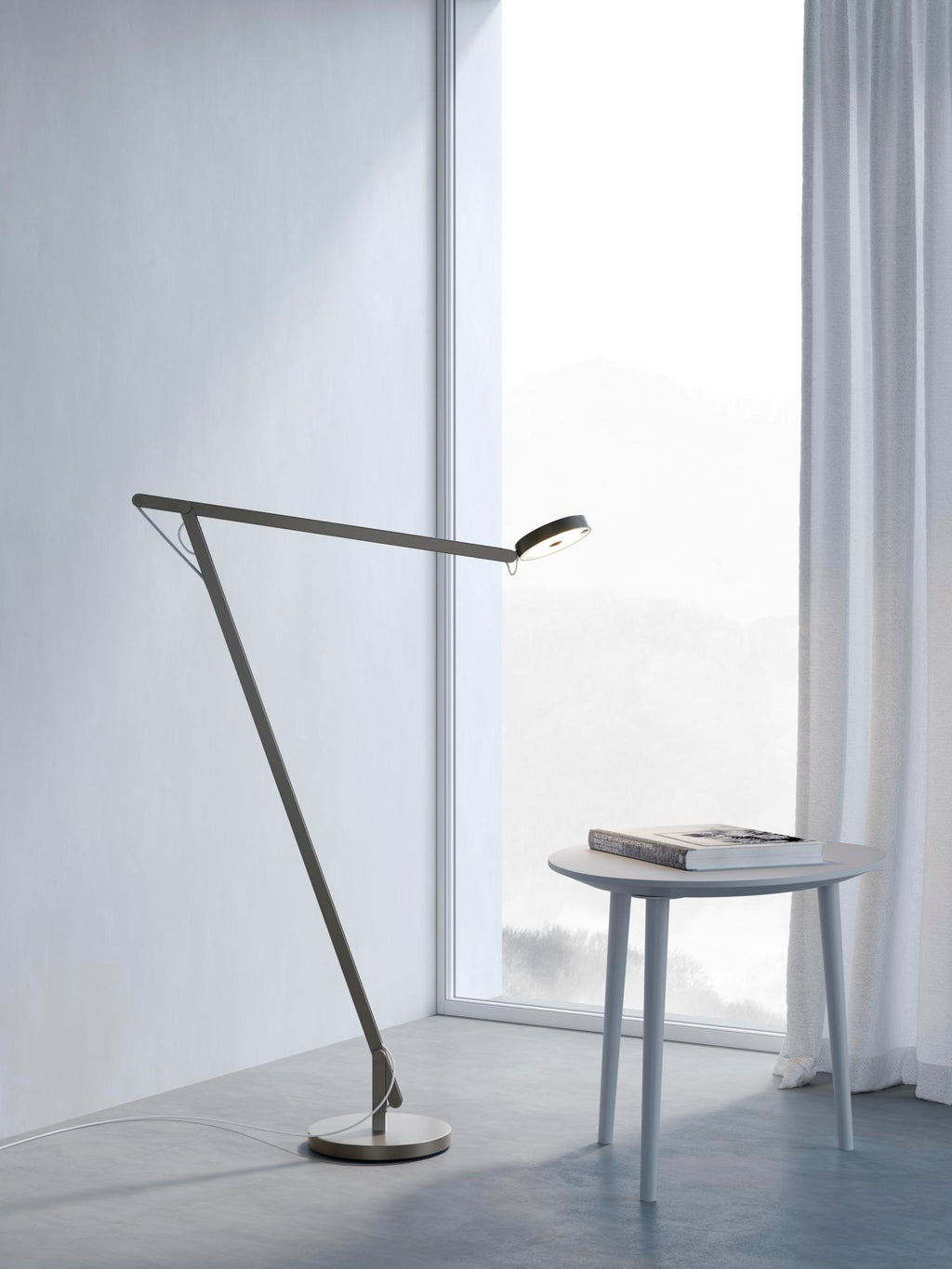 String F1 Gulvlampe grafit/Silver