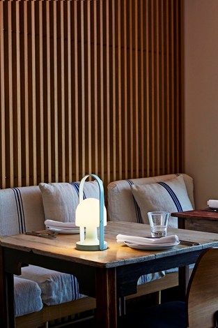 FollowMe bordlampe light blue