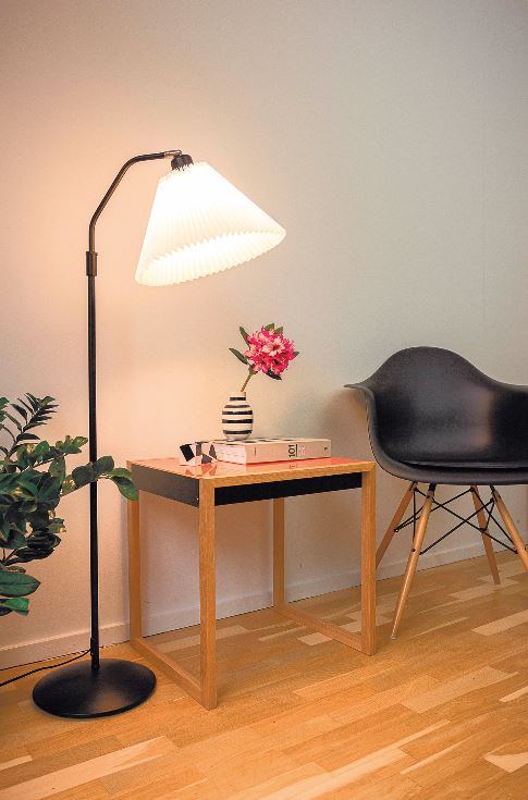 Berlin Gulvlampe - Sort