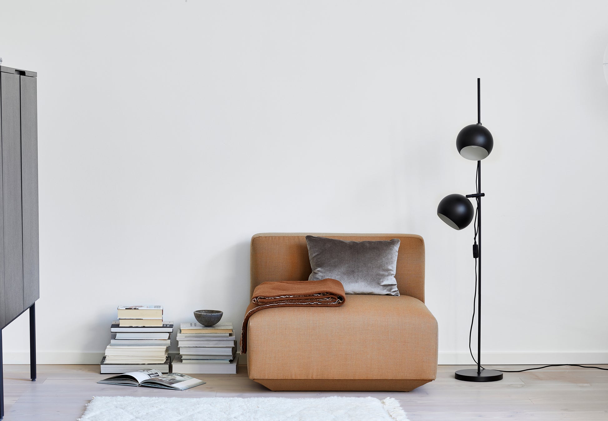 Ball Gulvlampe Double Matt Sort
