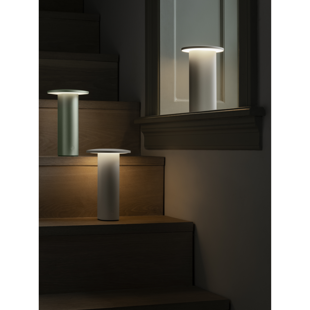 FRITZ HANSEN SOLAE LIGHT GREEN PORTABLE LAMPE