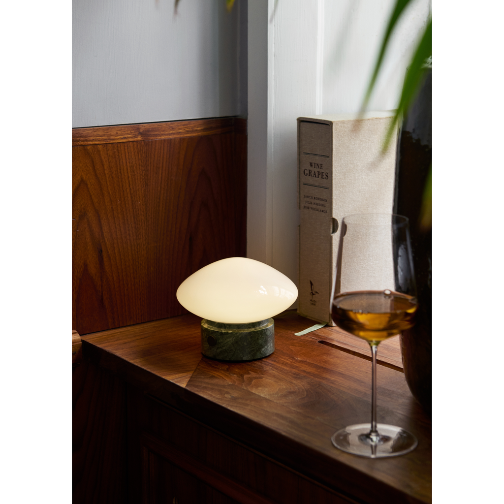 MIST AP21 GLAS VERDE GUATEMALA BASE PORTABLE LAMPE