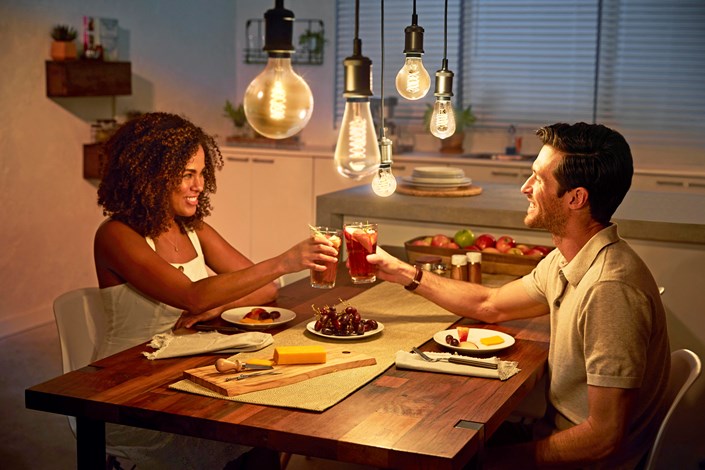 Philips Hue Filament White E27 ST72