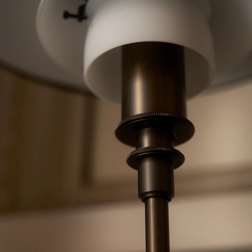 Poul Henningsen PH 3/2 Aged Brass Opal Bordlampe