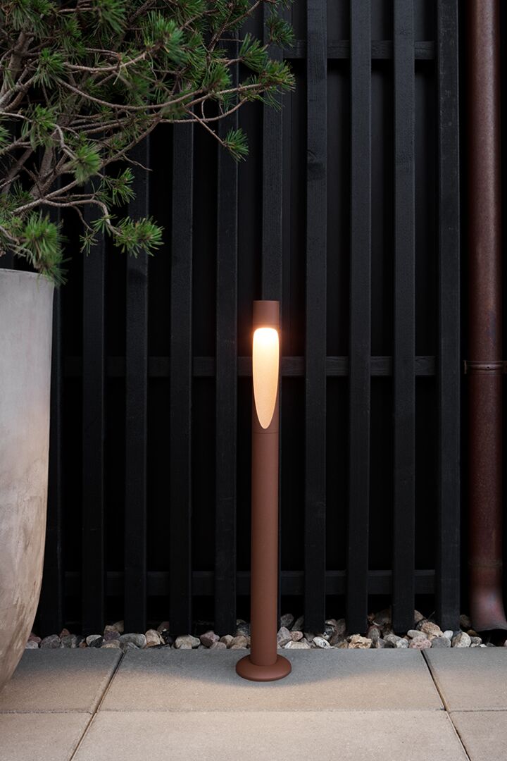 Flindt Garden Pullert Corten m/Adaptor Base Lang 2700K