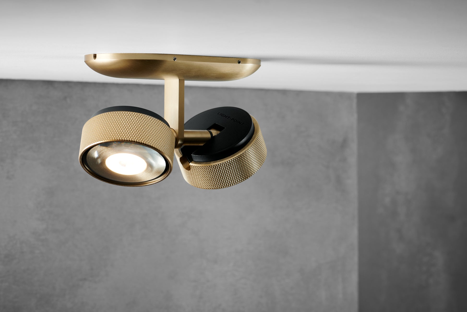 Cosmo C2 2700/3000K - Brass