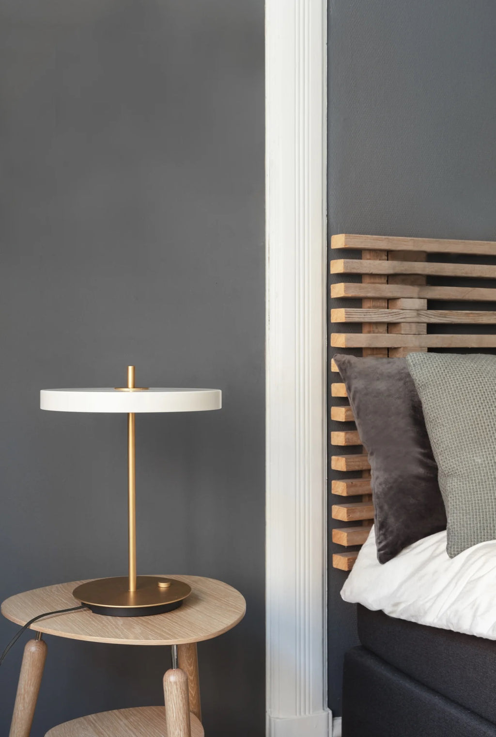 Asteria Table