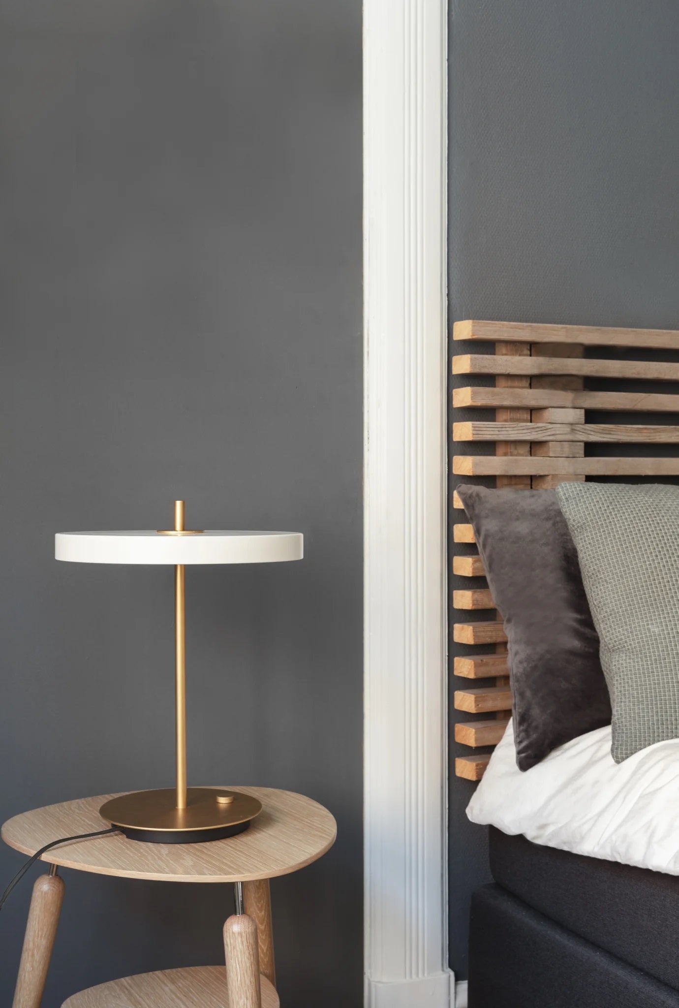 Asteria Table
