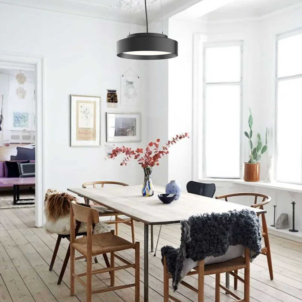 Lucia Ø35 sort plafond