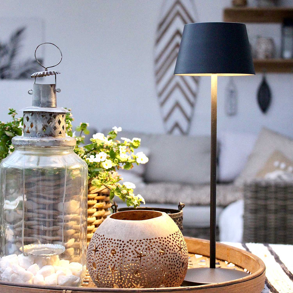 Modi sort bordlampe