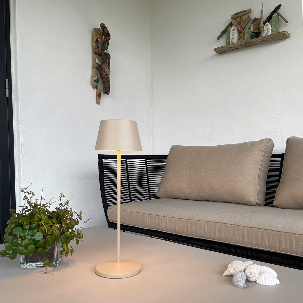 Modi gråbeige bordlampe