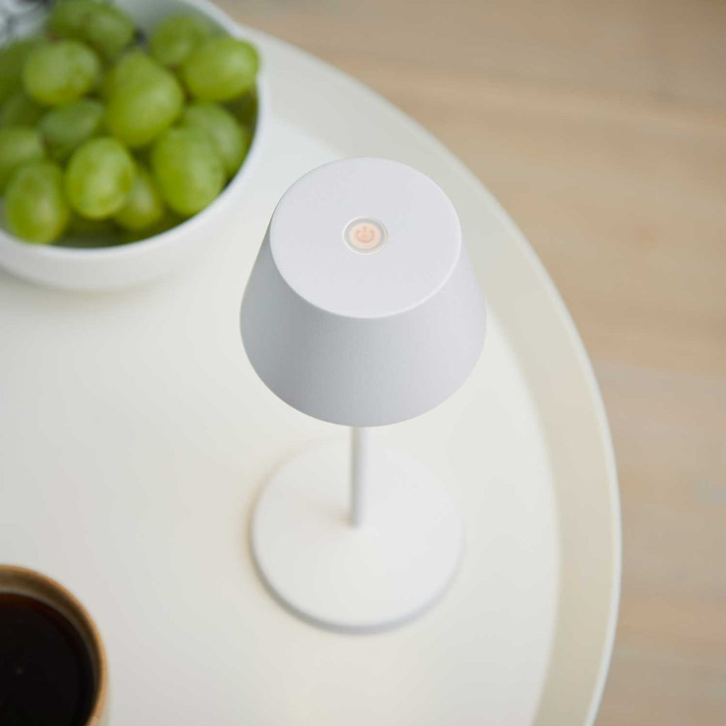 Modi Micro hvid bordlampe
