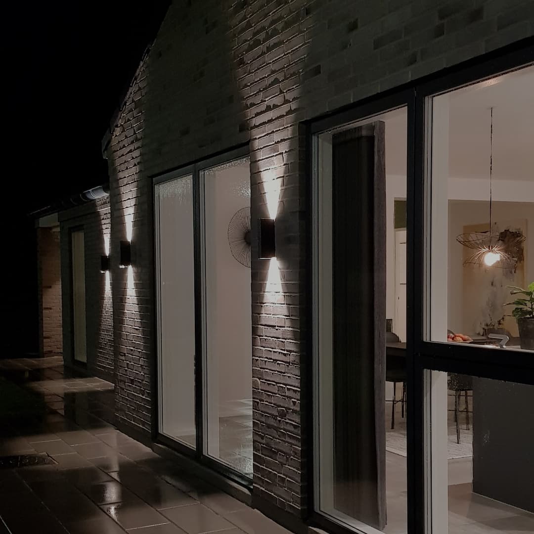 Slim Flex Outdoor W230 LED Sort