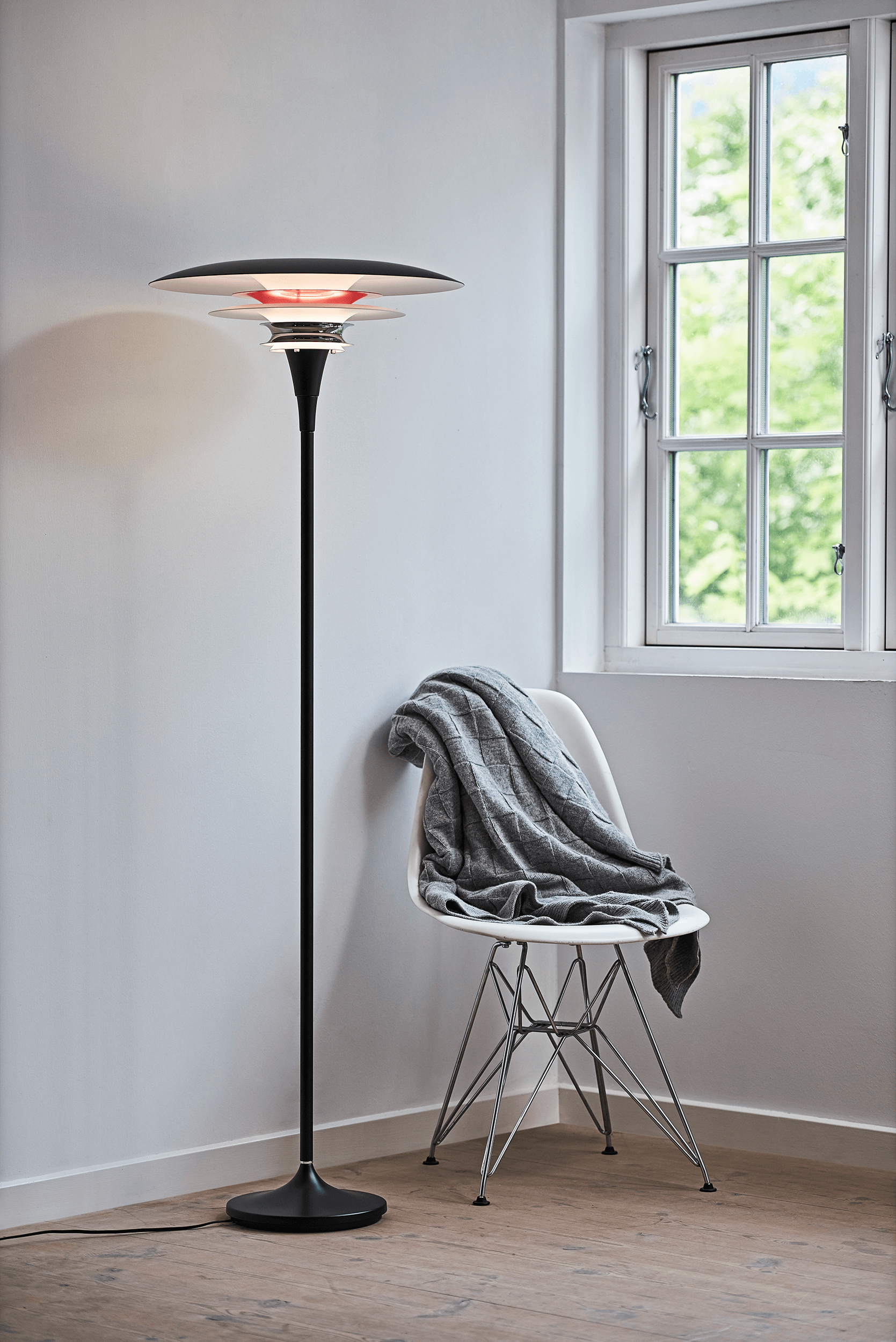 Diablo Gulvlampe Ø50 Sort Rød