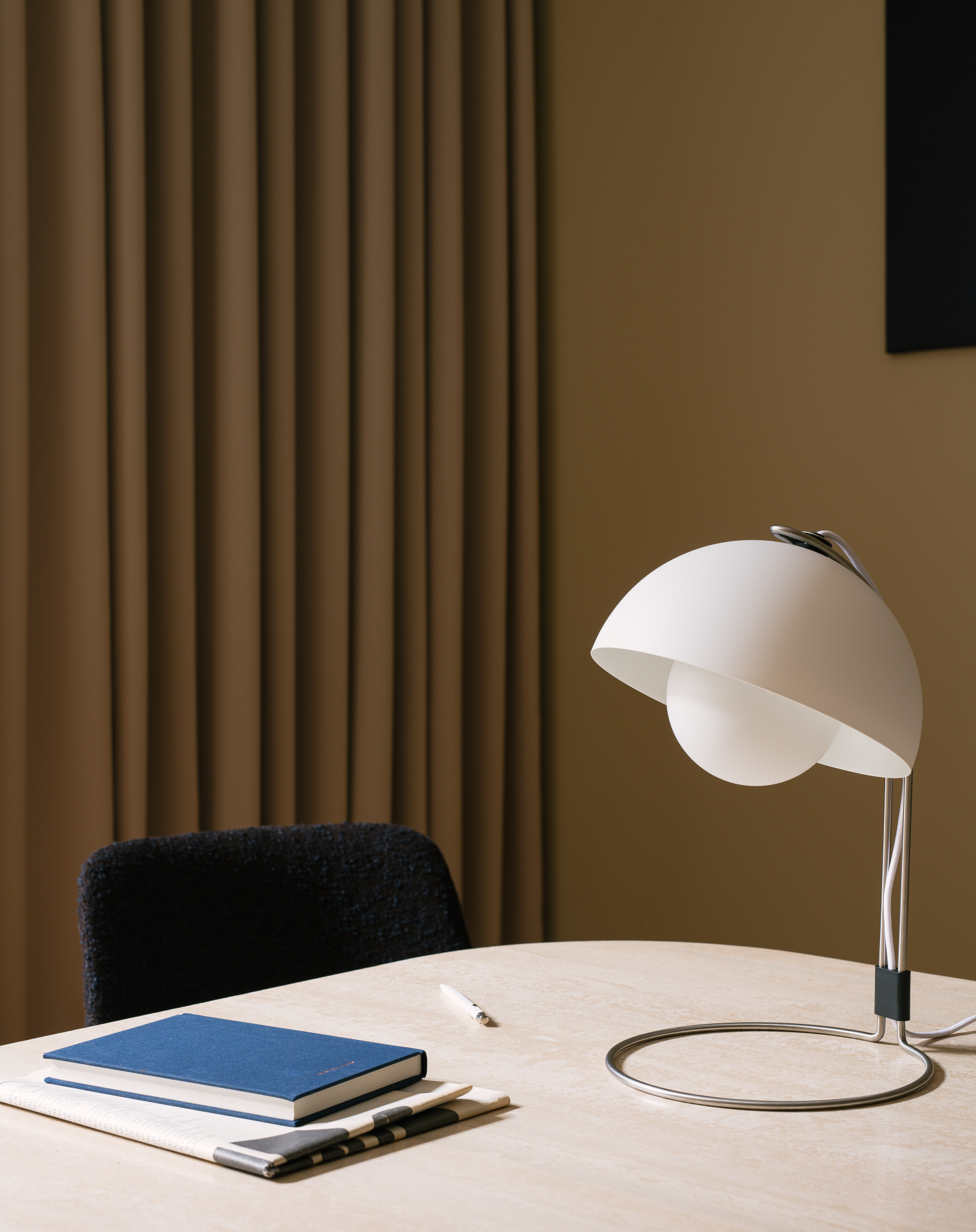 Flowerpot VP4 bordlampe Mat Hvid