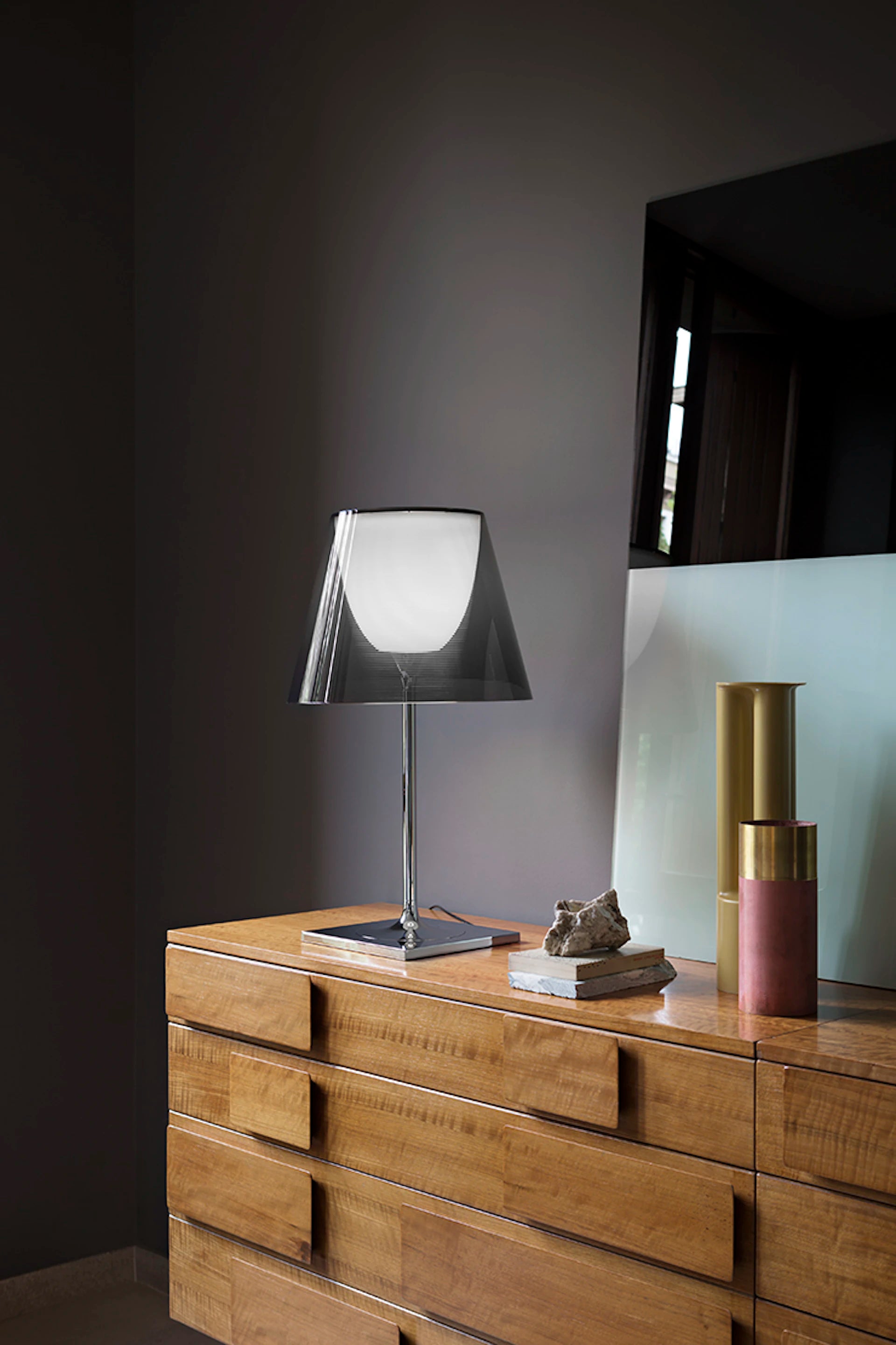 Ktribe T2 bordlampe fumee