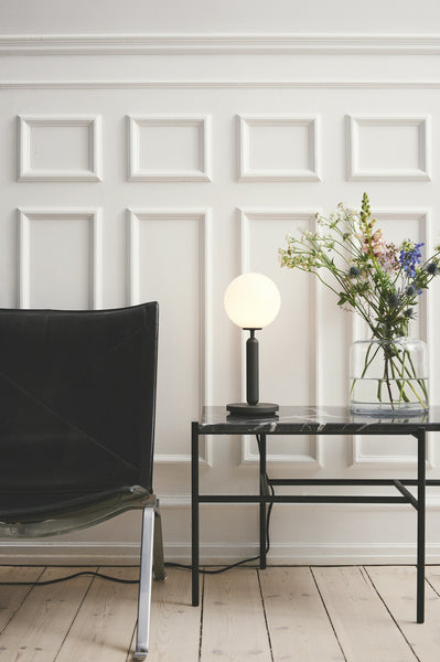 Miira stengrå/opal bordlampe