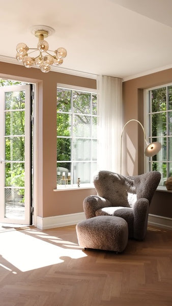 Petalii hvid/messing gulvlampe