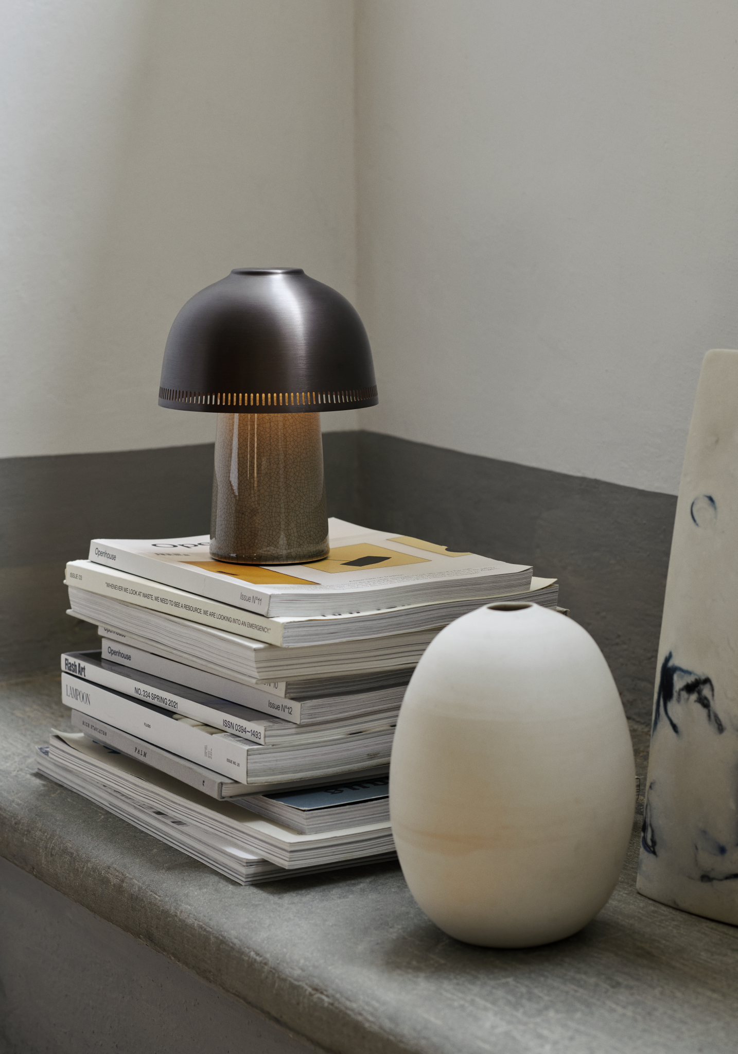 Raku SH8 grå/bronze transportabel bordlampe