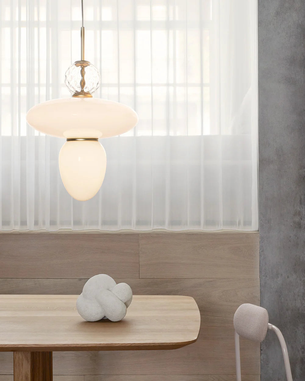 Rizzatto 43 satinsølv/opal pendel
