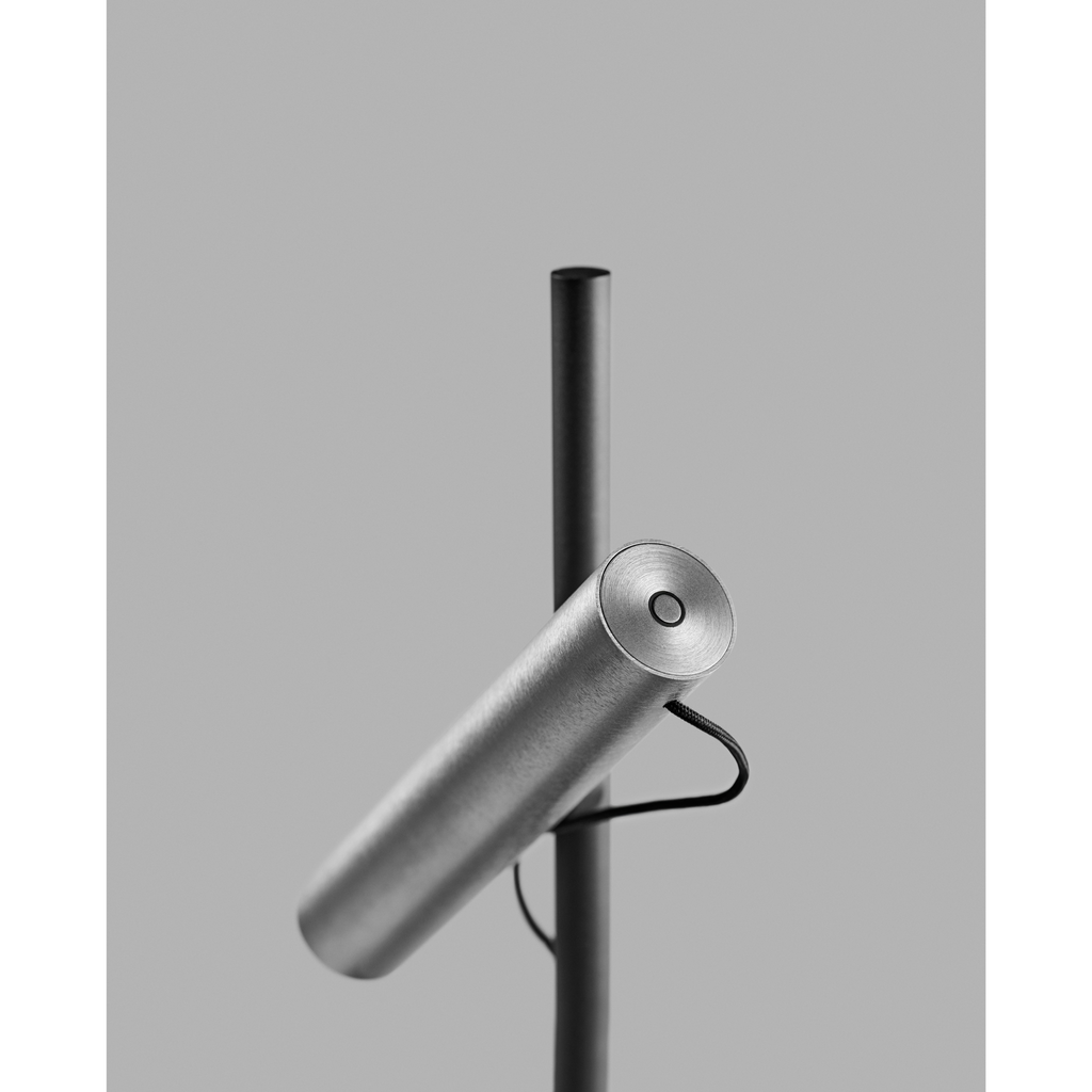 SPIRIT T1 TOUCH 2700K BORDLAMPE SORT/TITANIUM
