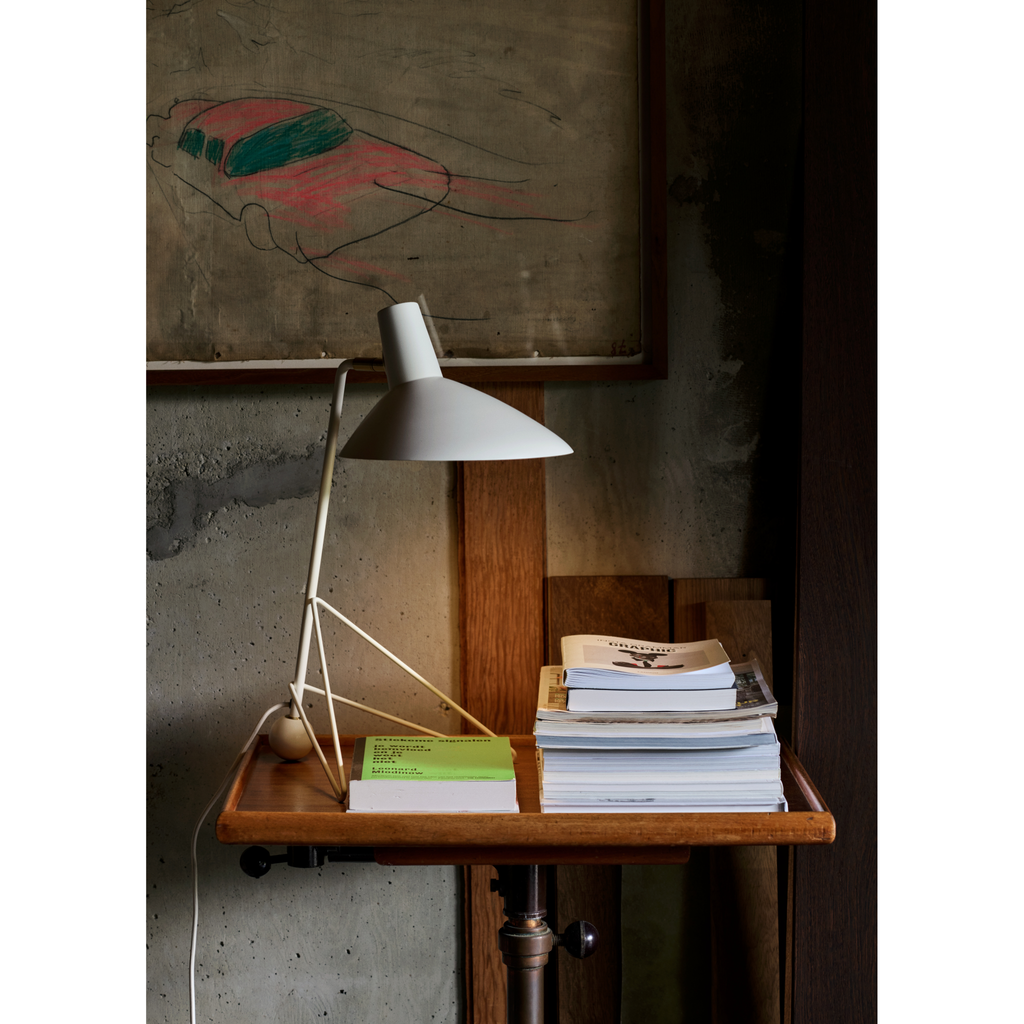 Tripod HM9 mat hvid bordlampe