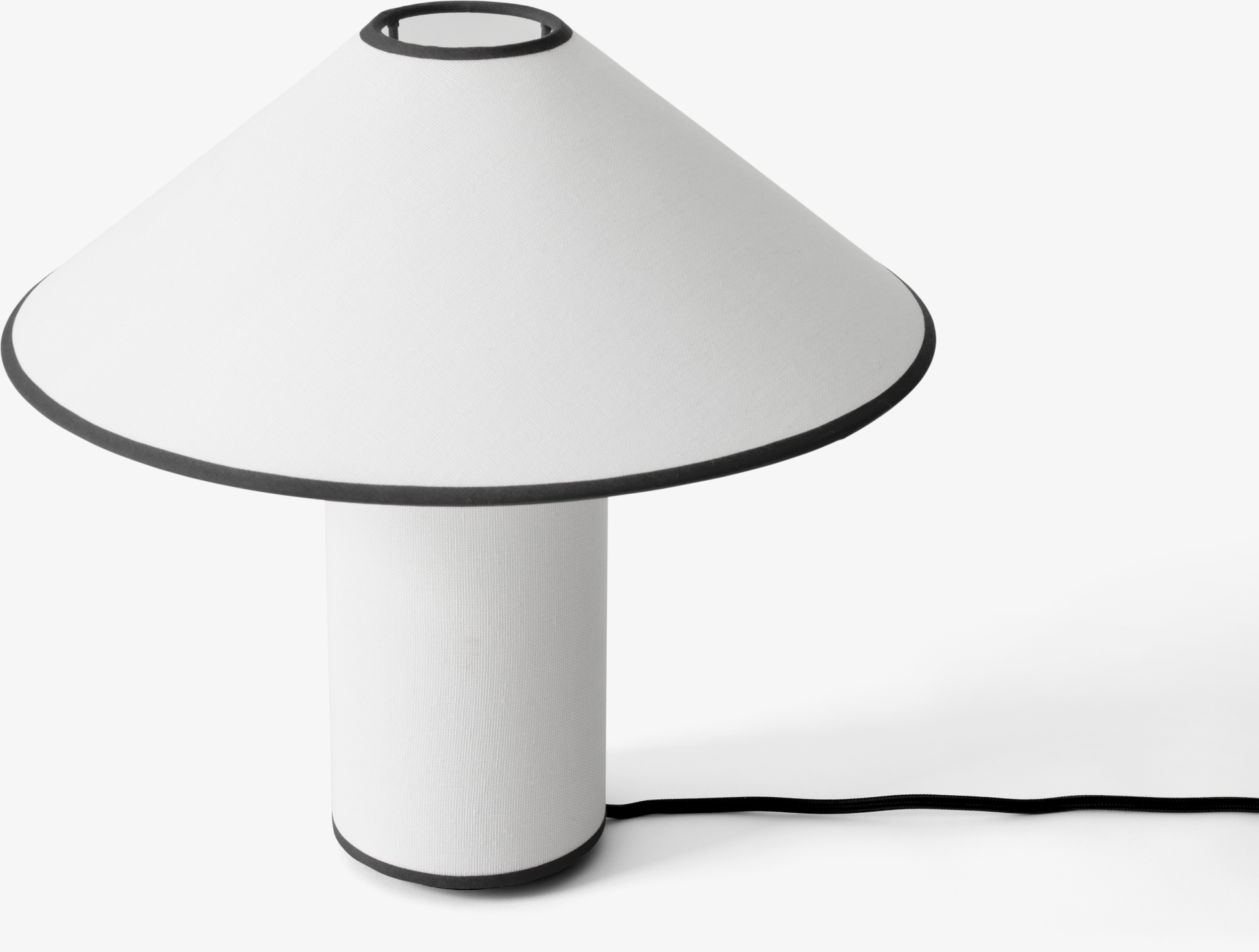 Colette ATD6 hvid/sort bordlampe