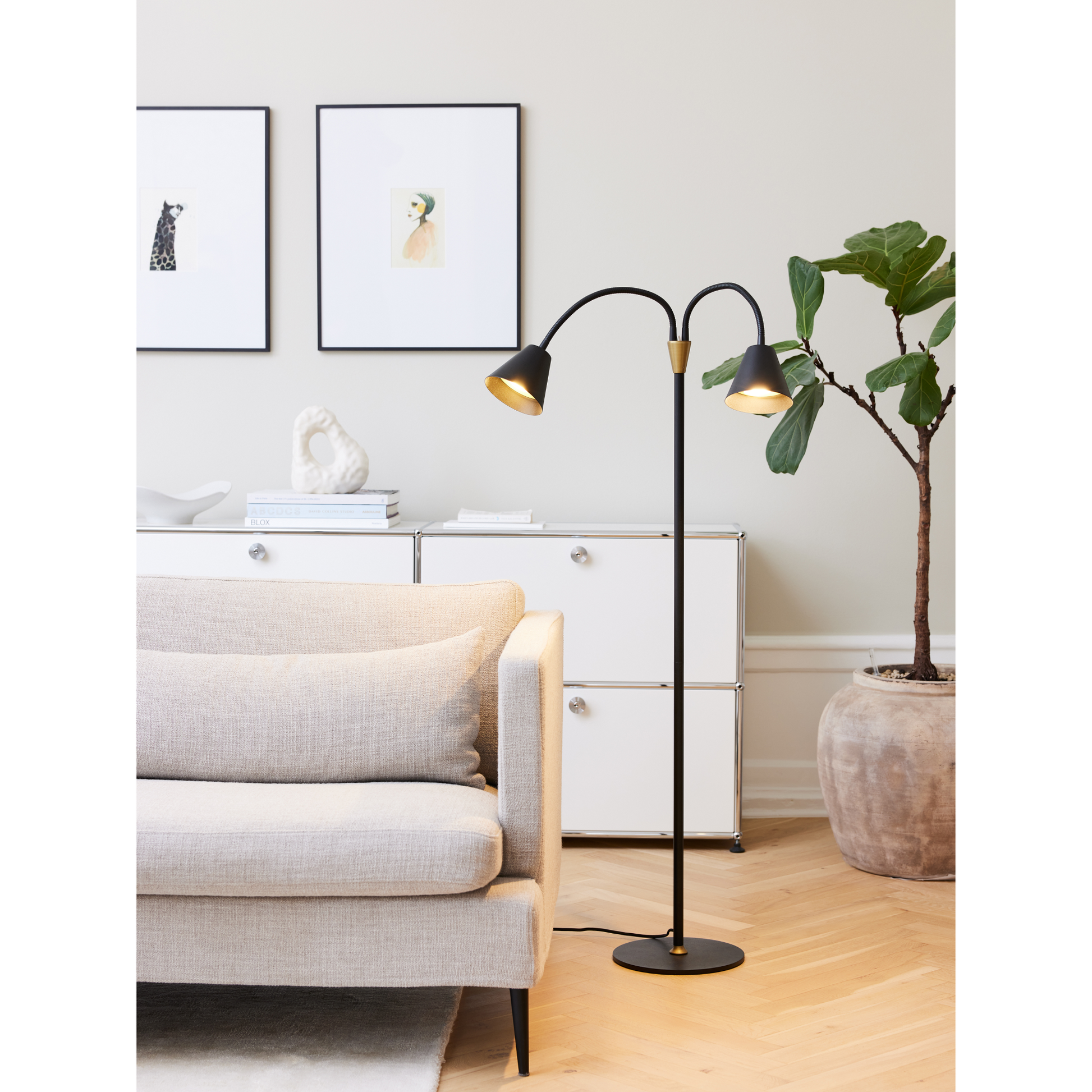 Hygge Gulvlampe 2 Arme Ø12 Grafit Sort