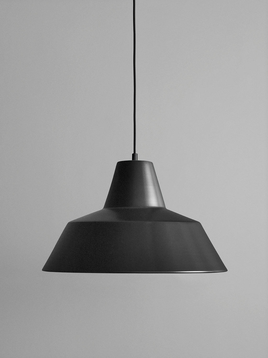 Workshop Lamp W4, Matte Black