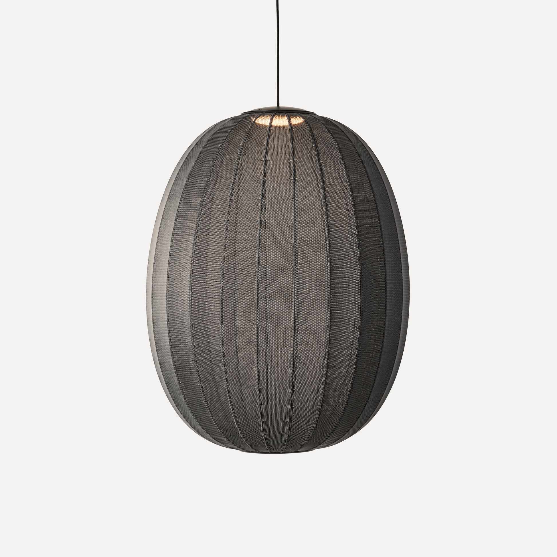 Knit-Wit 65 High Oval Pendant LED, Black