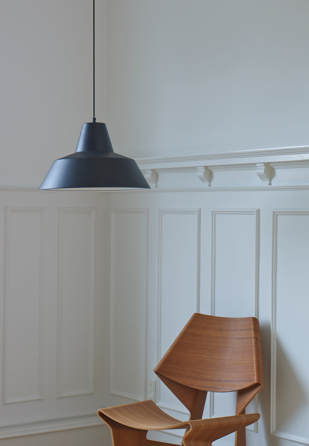 Workshop Lamp W2, Matte Black